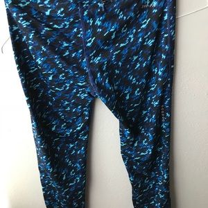 Nike Pants - Nike crop leggings Nike Pants - Nike crop leggings